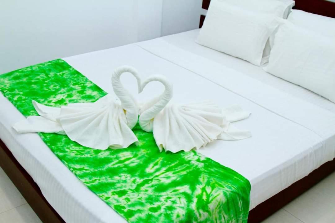 Hotel Navodya Guest Mirissa Habitación foto